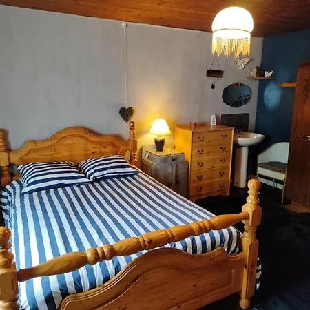 3 Bed-sleeps 6-private Garden-pet Friendly Holiday home Soudan (Deux-Sevres)